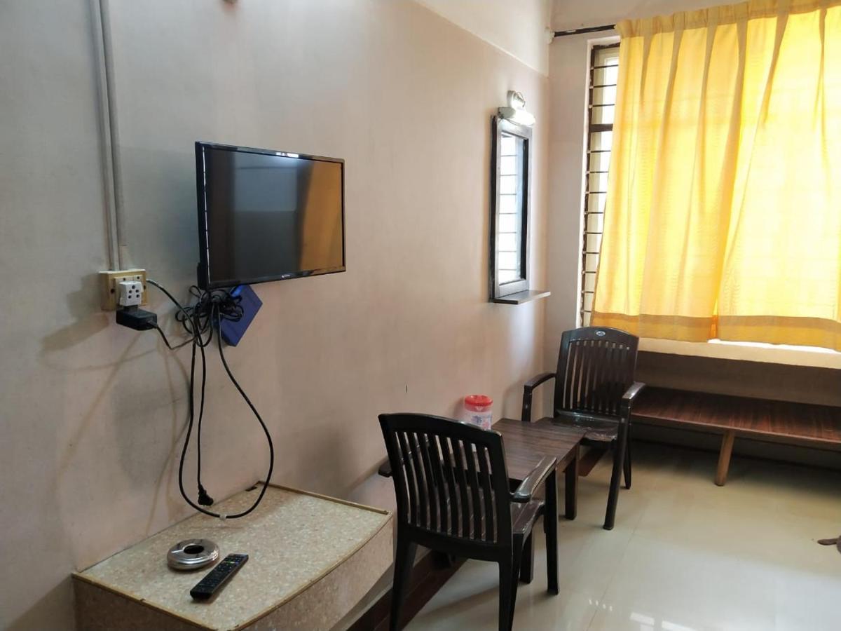 Iroomz Hoysala Residency بيلاري المظهر الخارجي الصورة