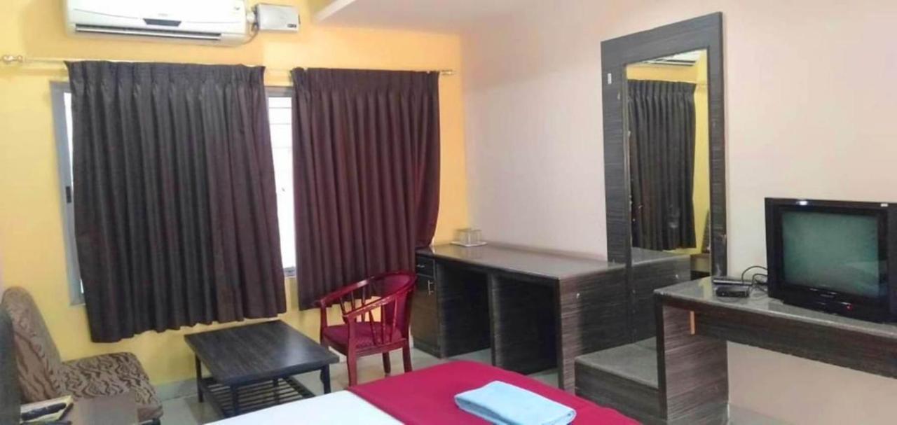 Iroomz Hoysala Residency بيلاري المظهر الخارجي الصورة
