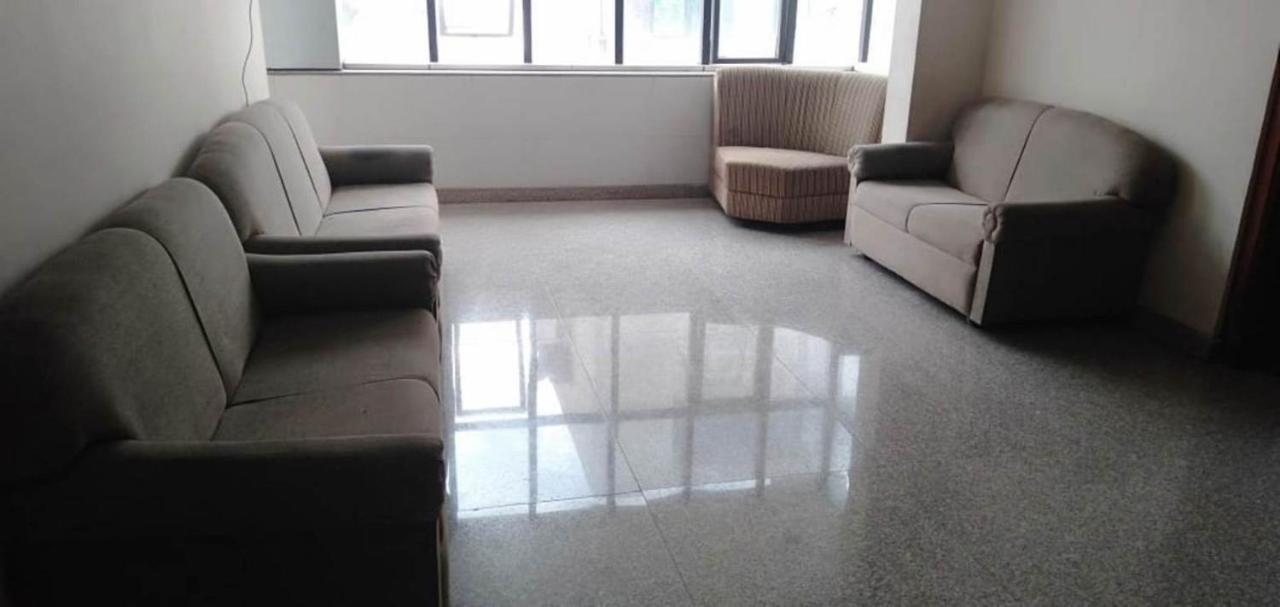 Iroomz Hoysala Residency بيلاري المظهر الخارجي الصورة
