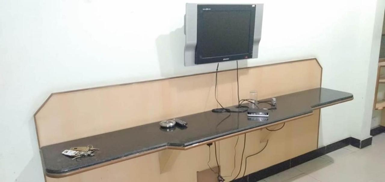 Iroomz Hoysala Residency بيلاري المظهر الخارجي الصورة