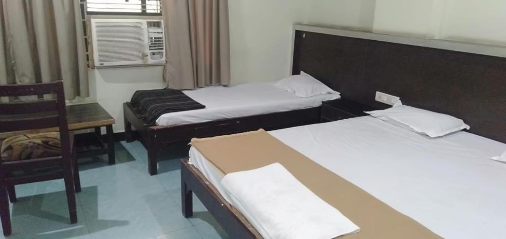 Iroomz Hoysala Residency بيلاري المظهر الخارجي الصورة